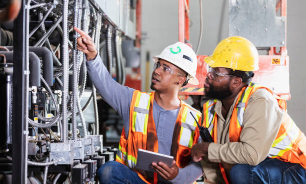 Best Electrical Outlet Repair  in Hicksville, NY